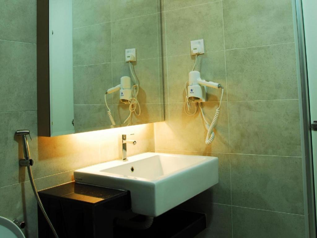Lf Hotel Tapah Екстер'єр фото